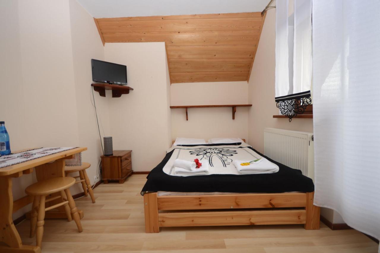 Appartement Dom Z Witrazami à Bukowina Tatrzańska Extérieur photo